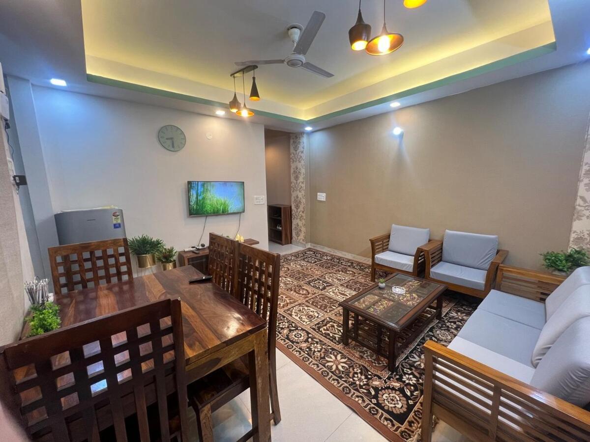 Qazi's Modern 3bhk Flat Apartment *
