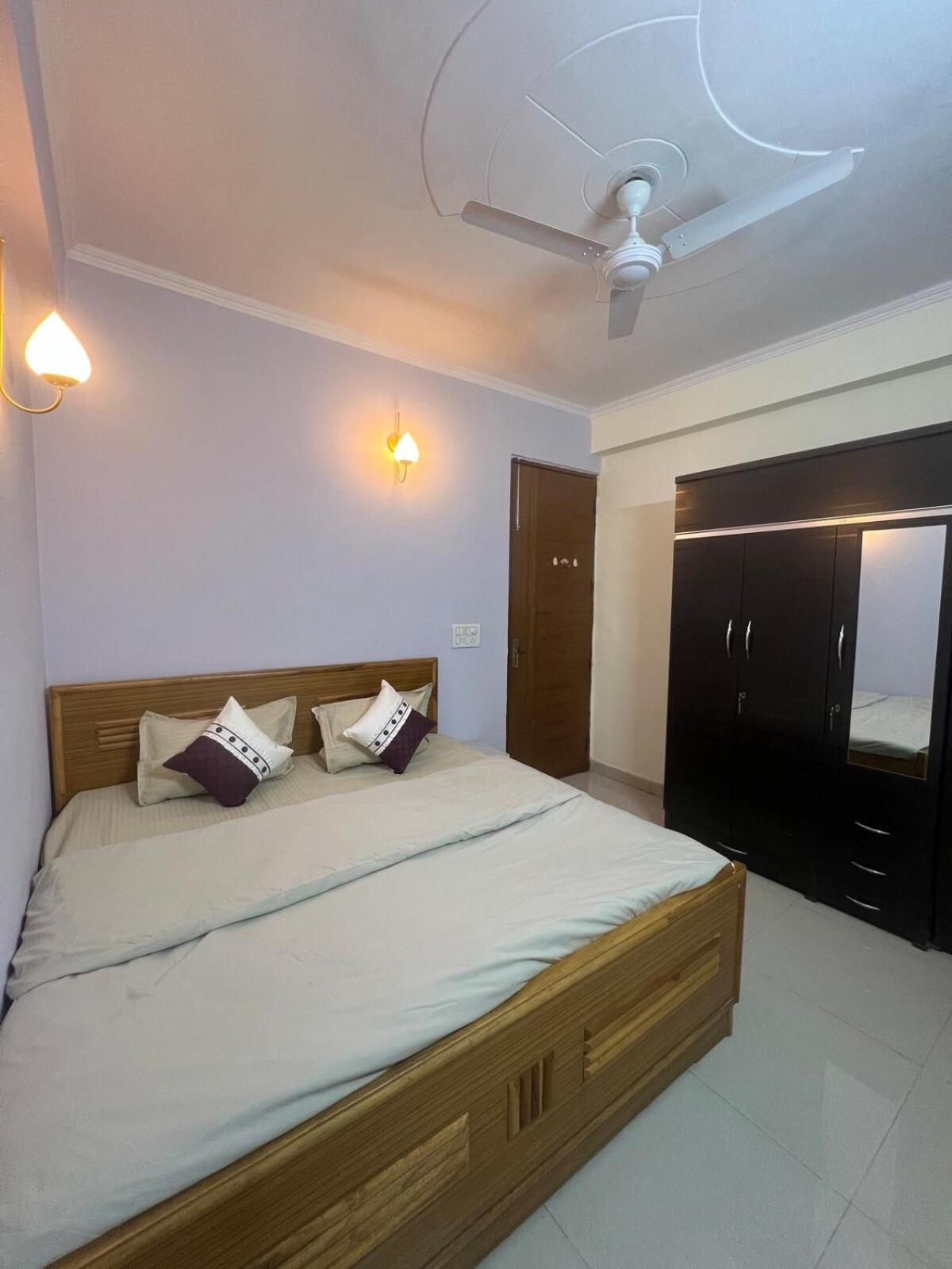 Qazi's Modern 3bhk Flat